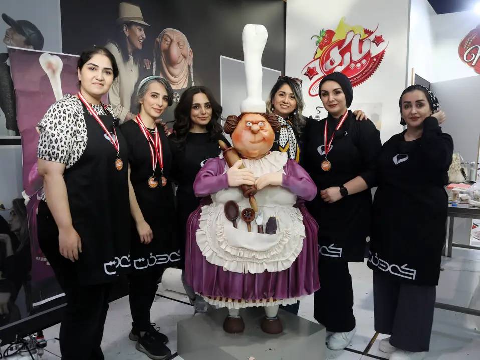 Antalya’da Tatlı Rekor: 150 Kiloluk Şeker Heykel 6